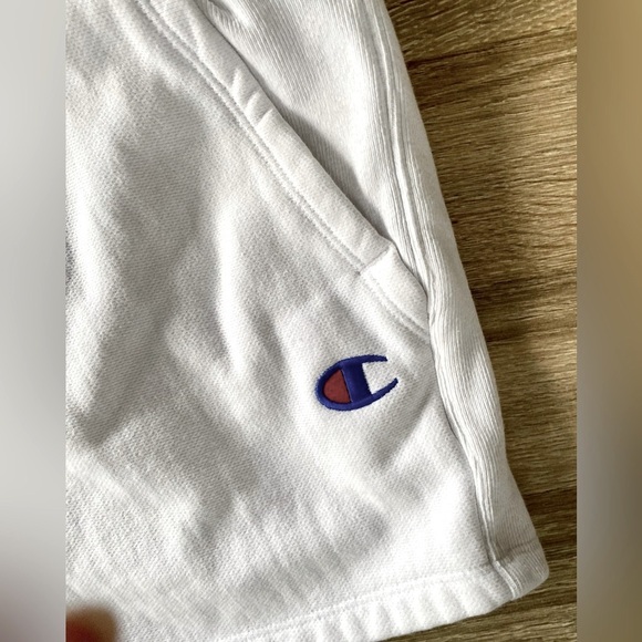 NWOT - Champion Shorts REVERSE WEAVE® SHORTS, 3" - XL - Picture 8 of 10
